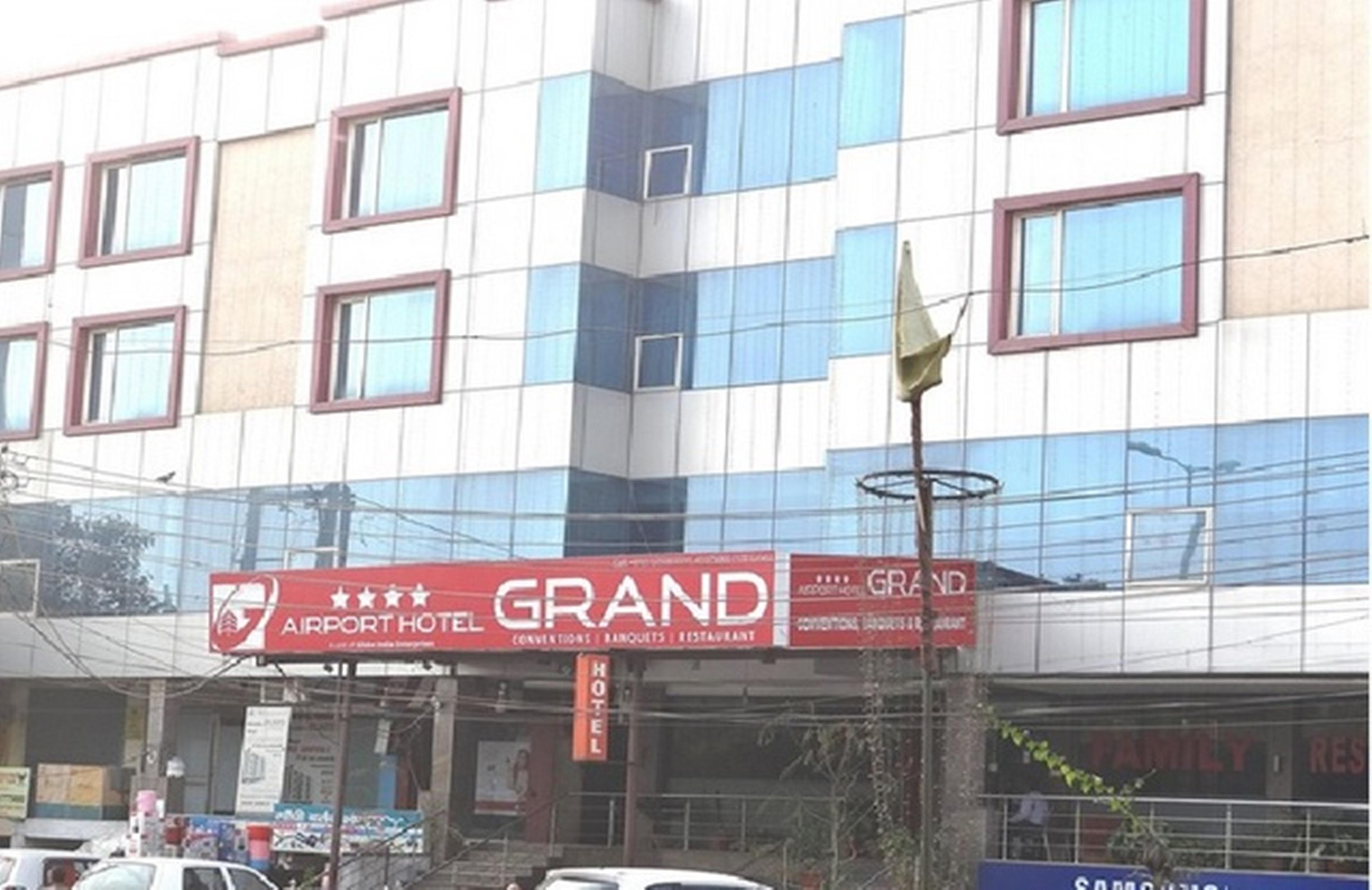 Airport Hotel Grand By Fantasia New Delhi Exterior photo