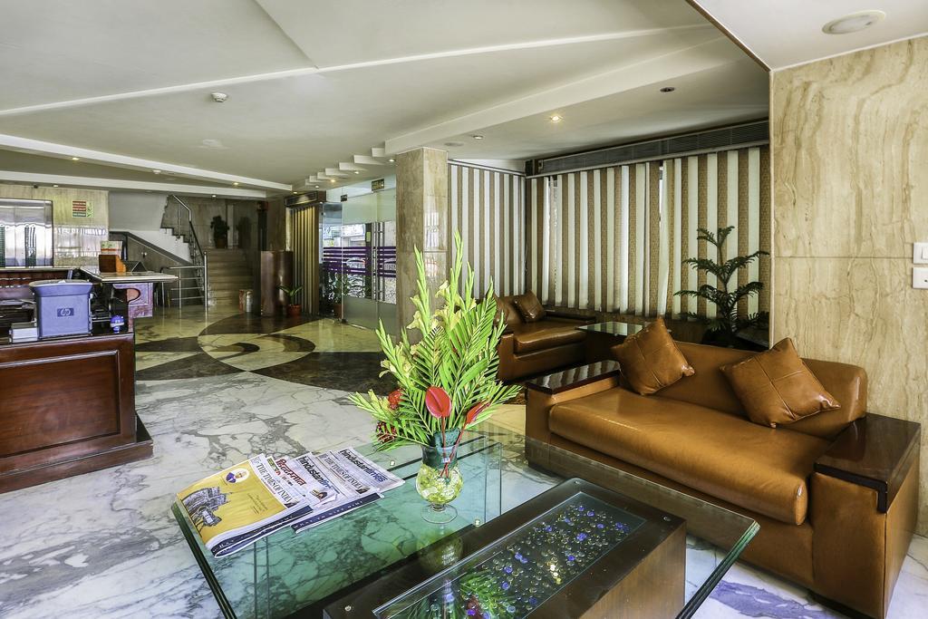 Airport Hotel Grand By Fantasia New Delhi Exterior photo