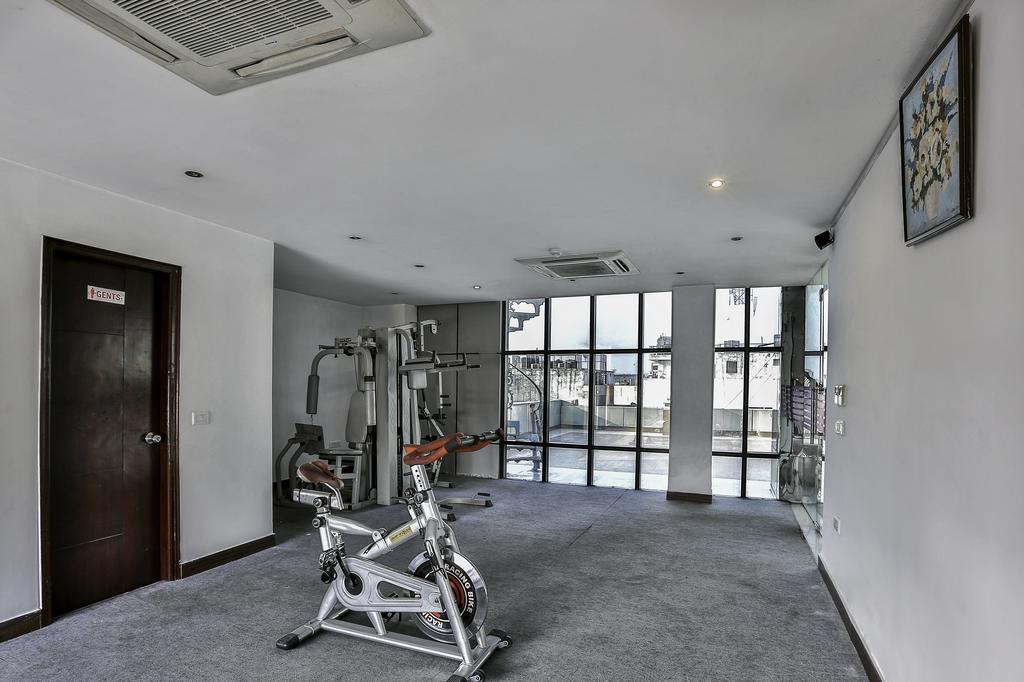 Airport Hotel Grand By Fantasia New Delhi Exterior photo