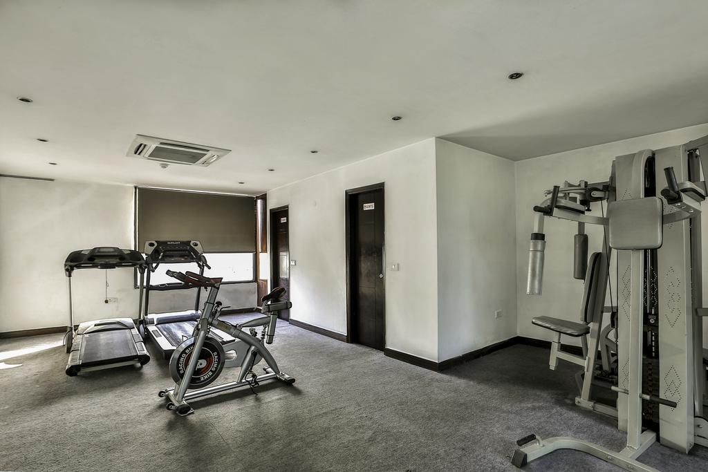 Airport Hotel Grand By Fantasia New Delhi Exterior photo